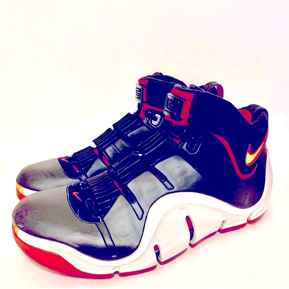 NIKE LEBRON 4